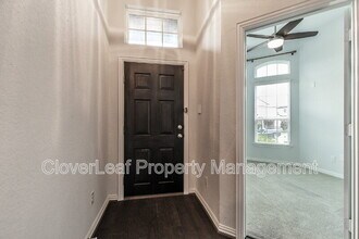 7938 Headwaters Trail in San Antonio, TX - Building Photo - Building Photo