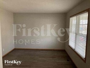 1211 Sassafras Ln in Marysville, OH - Foto de edificio - Building Photo