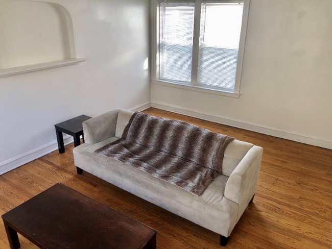 5031 N Harding Ave in Chicago, IL - Building Photo - Building Photo