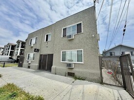 908 Martin Luther King Jr Ave, Unit 11 in Long Beach, CA - Building Photo