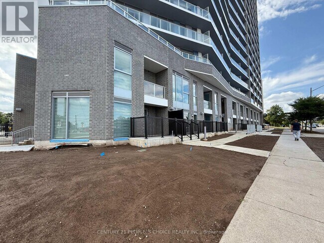 2782 Barton St E in Hamilton, ON - Building Photo - Building Photo