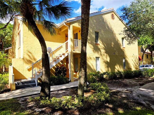 property at 922 Coral Club Dr