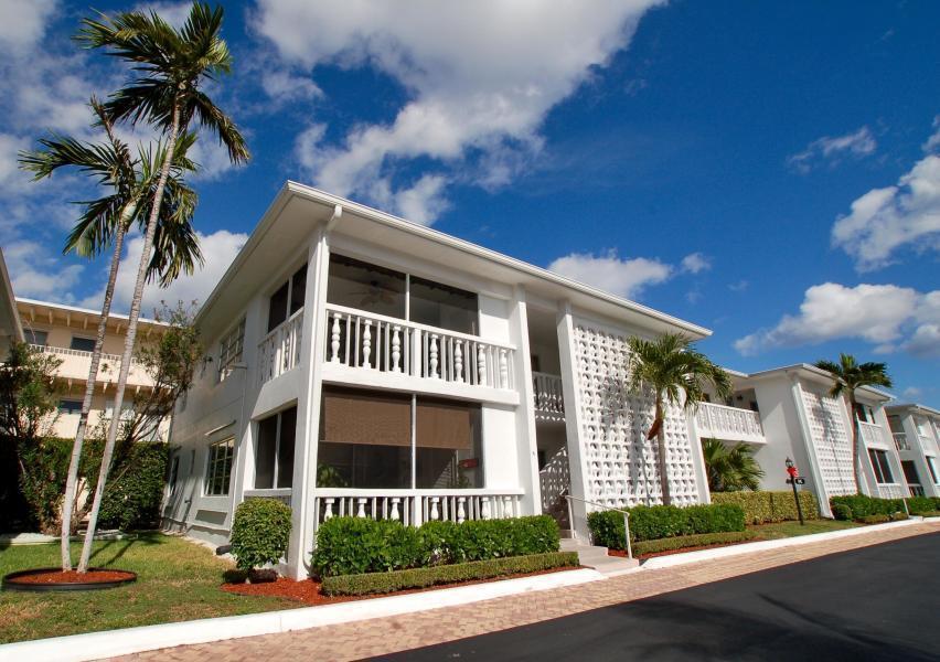 4201 S Ocean Blvd in South Palm Beach, FL - Building Photo