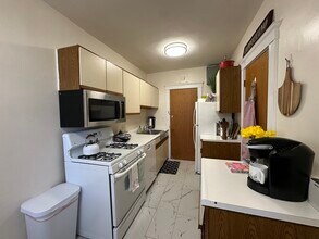 15 Governors Ave in Medford, MA - Building Photo - Building Photo