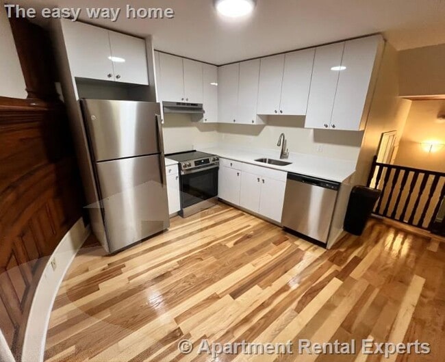 17 Bow St in Somerville, MA - Building Photo - Building Photo