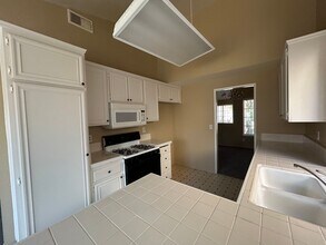 2991 Cypress St in Hemet, CA - Building Photo - Building Photo