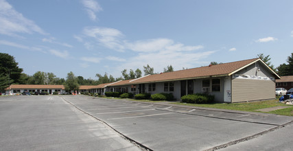 Montcalm Apartments in Queensbury, NY - Building Photo - Building Photo