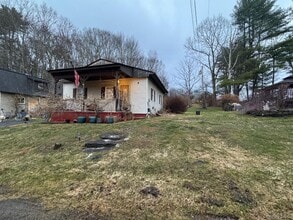 19 Schultz Ln in Wurtsboro, NY - Building Photo - Building Photo