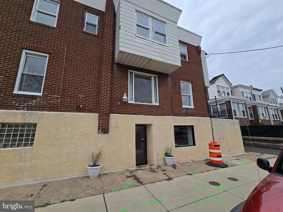 5901 Colgate St in Philadelphia, PA - Building Photo