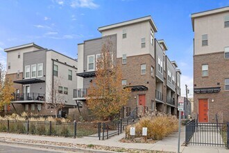 1317 Jackson St in Denver, CO - Foto de edificio - Building Photo