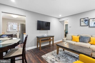 3906 70th Ave in Hyattsville, MD - Building Photo - Building Photo