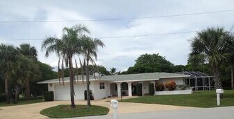 180 Duval St in Melbourne Beach, FL - Building Photo