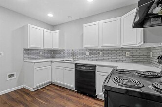 1716 Manor Garden Mnr in Greenville, TX - Building Photo - Building Photo