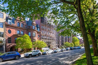 180 Commonwealth Ave in Boston, MA - Foto de edificio - Building Photo