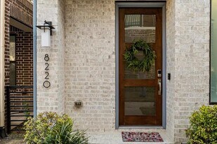 8220 Callimont Ln in Dallas, TX - Building Photo