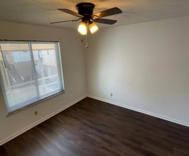 737 10th Ave in Huntington, WV - Foto de edificio - Building Photo