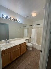 7800 Buckeye St in Highland, CA - Foto de edificio - Building Photo