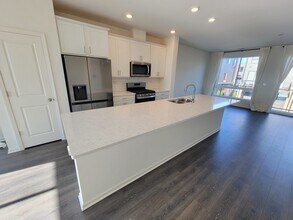 1270 Lakepointe Dr in Schaumburg, IL - Building Photo - Building Photo