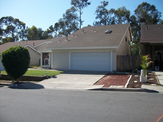 23921 Copenhagen St in Mission Viejo, CA - Building Photo - Building Photo