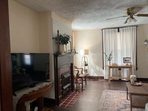 403 E Penn St, Unit Right in Butler, PA - Building Photo - Building Photo