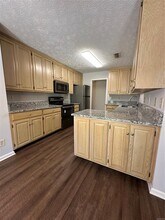 7204 Brampton Ln in Montgomery, AL - Foto de edificio - Building Photo