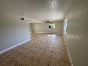 3949 Lothair Ave in North Port, FL - Building Photo - Building Photo