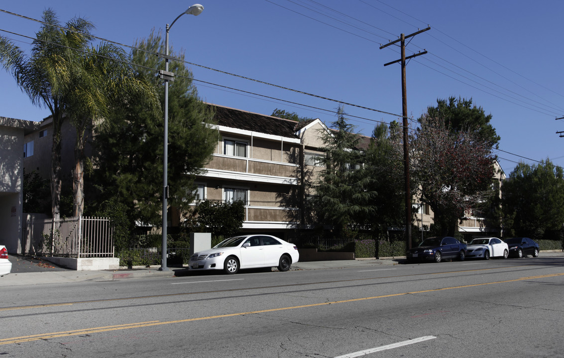 12535 Oxnard Street in North Hollywood, CA - Building Photo