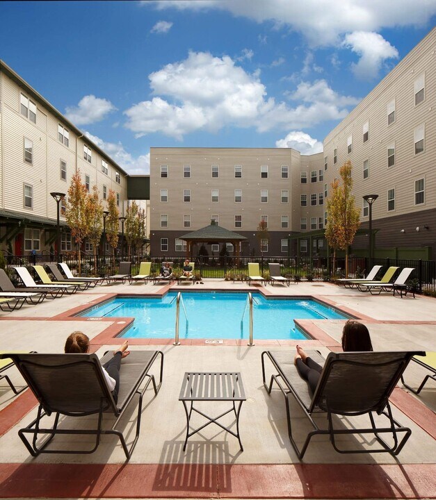 Hannah Lofts in East Lansing, MI - Foto de edificio