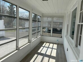 832 Milford Point Rd in Milford, CT - Building Photo - Building Photo