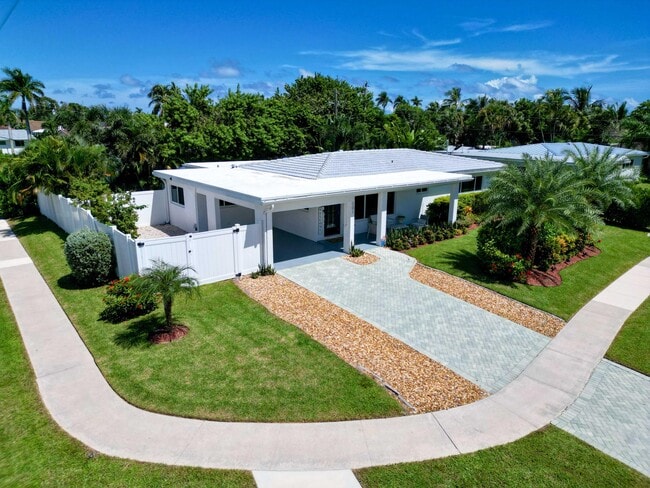 301 NE 23rd St in Boca Raton, FL - Building Photo - Building Photo