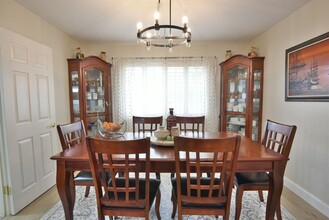 5881 Ettersberg Dr in San Jose, CA - Building Photo - Building Photo