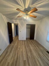 737-737 E Gift Ave in Peoria, IL - Building Photo - Building Photo