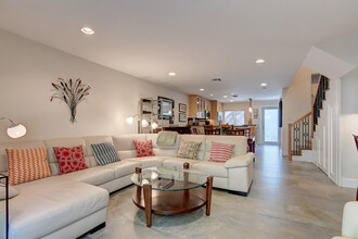 1000 Ocean Terrace-Unit -6 in Delray Beach, FL - Foto de edificio - Building Photo