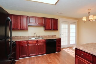 Vineyard Villas Apartments in Griffin, GA - Foto de edificio - Interior Photo