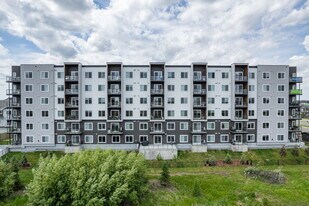Chappelle 28 in Edmonton, AB - Building Photo