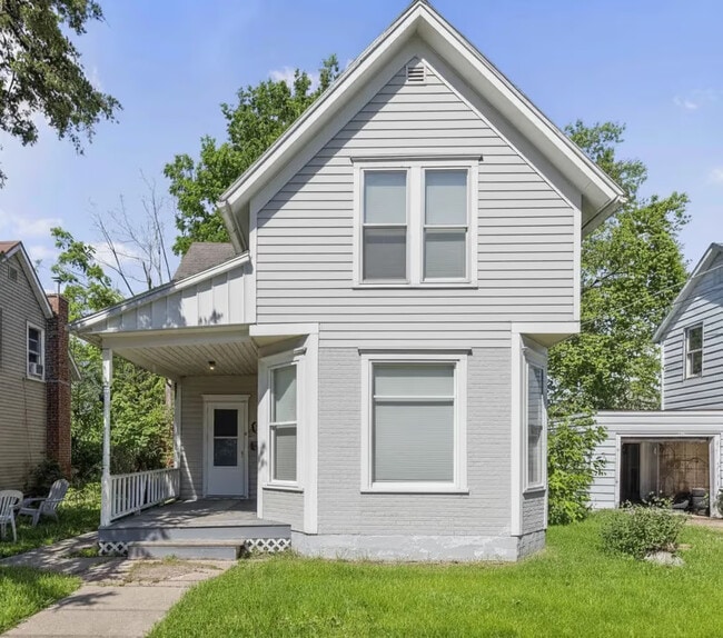 property at 816 S James Ave