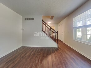 1335 Wingate Dr in Florence, KY - Building Photo - Building Photo