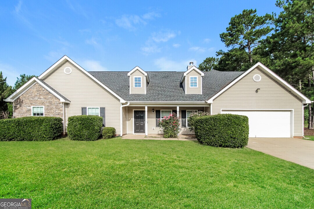 50 Hastings Ln in Covington, GA - Building Photo
