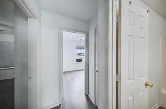 1001 N Main St in Bentonville, AR - Building Photo - Building Photo