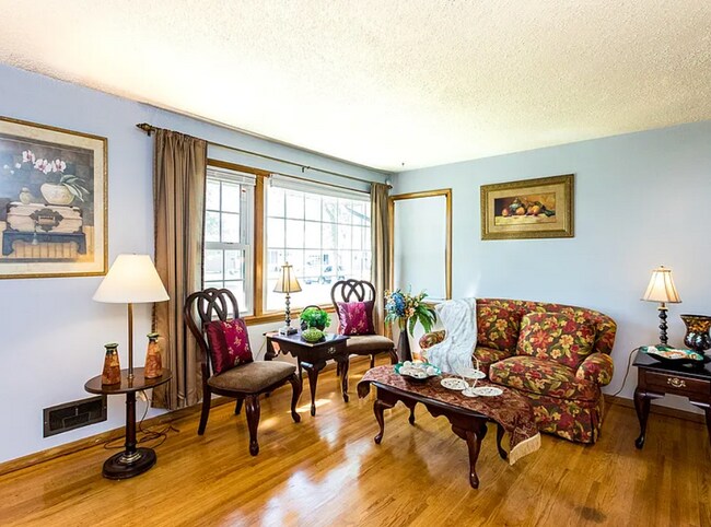 428 Tower St in St. Paul, MN - Building Photo - Building Photo