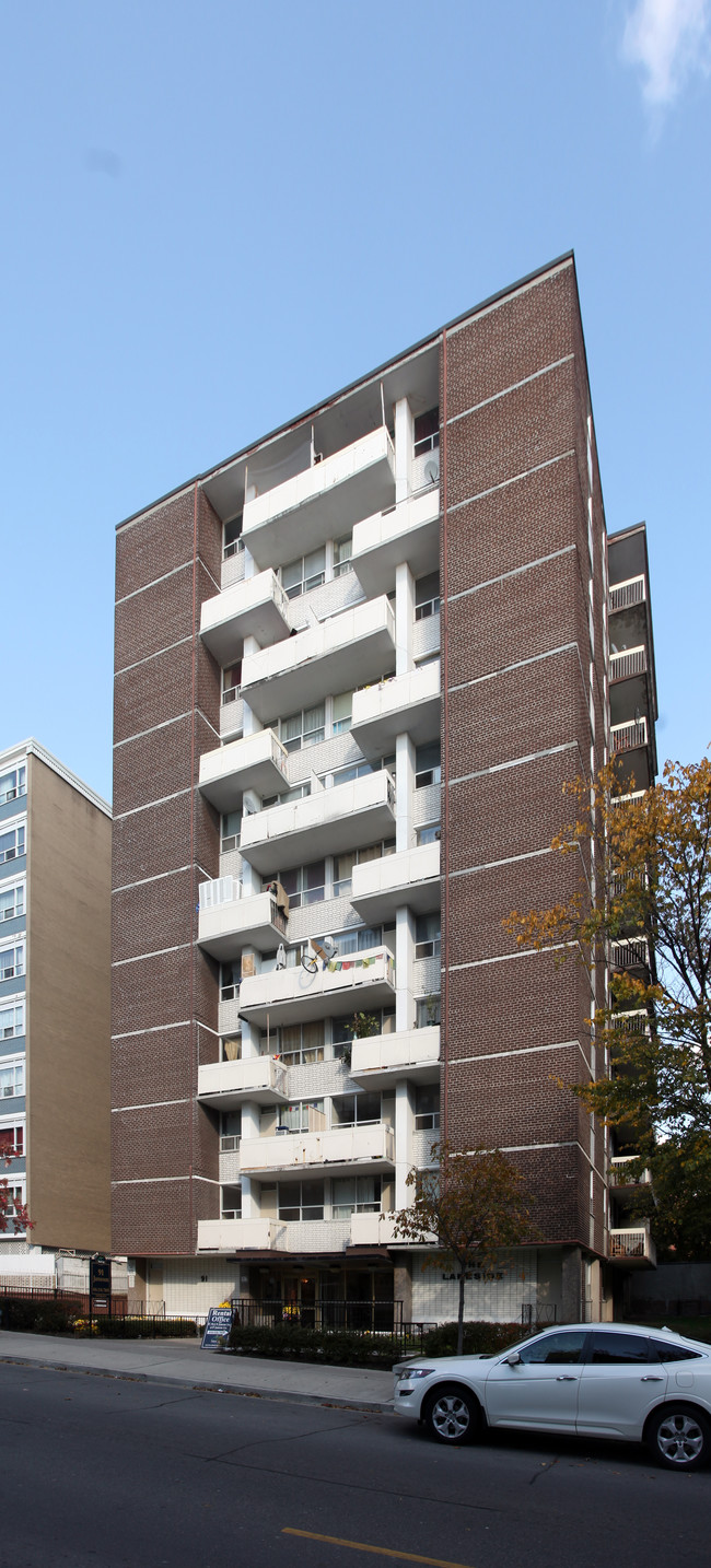 The Lakeside in Toronto, ON - Building Photo - Building Photo