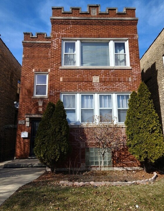 5326 W Foster Ave in Chicago, IL - Building Photo