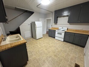 214 Ave C in Lindale, GA - Building Photo - Building Photo