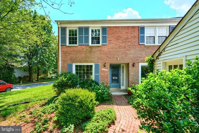 property at 19300 Dunbridge Way