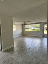 136 Davenport Ave NE in St. Petersburg, FL - Building Photo - Building Photo