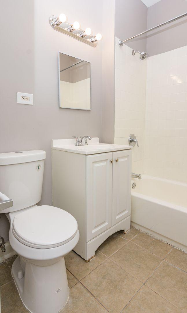 7446 S Kingston Ave in Chicago, IL - Building Photo - Building Photo