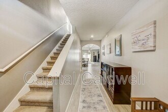 10237 Mangrove Well Rd in Sun City Center, FL - Building Photo - Building Photo