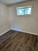 905 Lapham Dr in South Lake Tahoe, CA - Building Photo - Building Photo