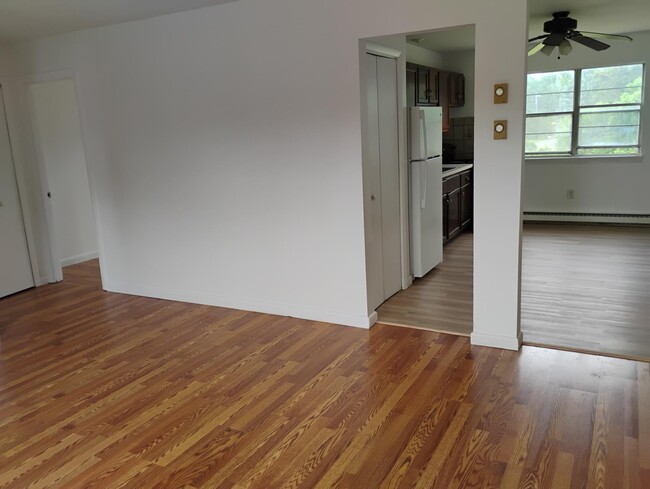 41 Belair Dr, Unit 41 in New Milford, CT - Foto de edificio - Building Photo