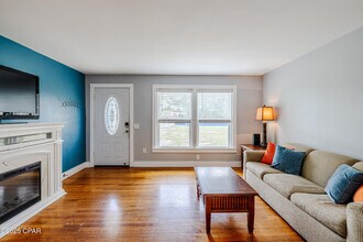 1207 Buena Vista Blvd in Panama City, FL - Building Photo - Building Photo